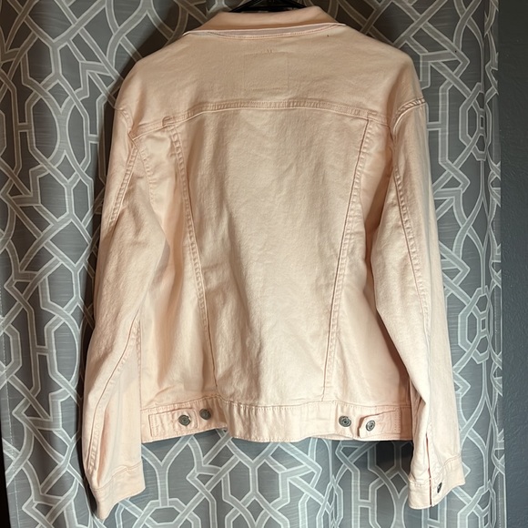 Levis - Picture 6 of 6